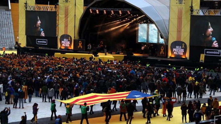 &#039;L&#039;estaca&#039;, &#039;El vent&#039; i &#039;L&#039;àguila negra&#039;, primers plats forts del Concert per la llibertat dels presos polítics