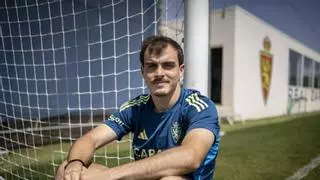 Francho Serrano, capitán del Real Zaragoza: "He derramado bastantes lágrimas, pero ahora toca morir por este escudo"
