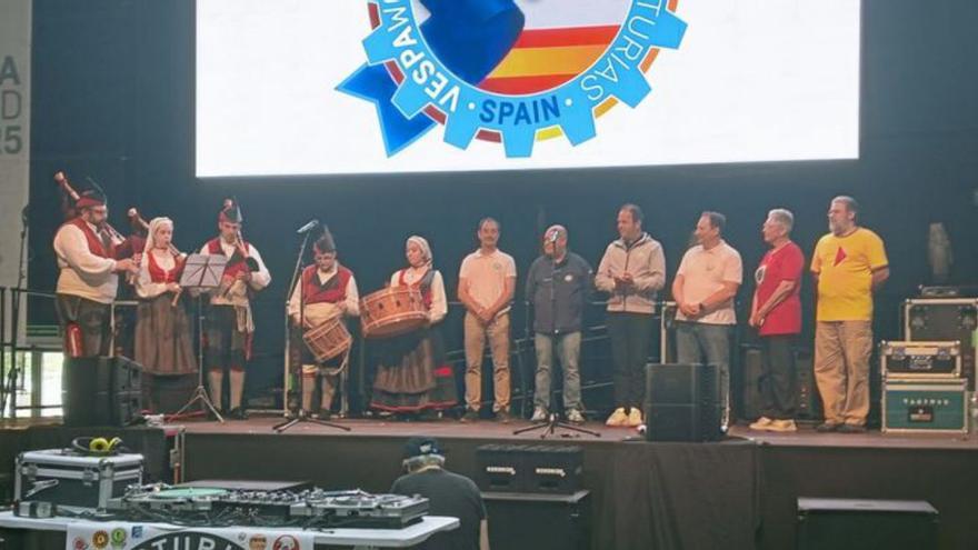 Las Vespas se despiden de Gijón y ponen rumbo a Roma