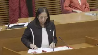 La presidenta de Les Corts llama a defender "nuestra identidad, nuestra tierra y España"