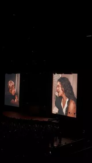 Vídeo | Así ha sido el confesionario de Rosalía con Yolanda Ramos en el concierto del Lux Tour en Barcelona