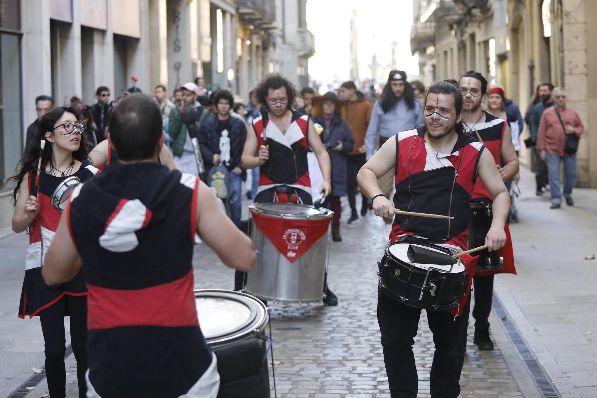 La ciutat de Girona es bolca amb el Carnaval