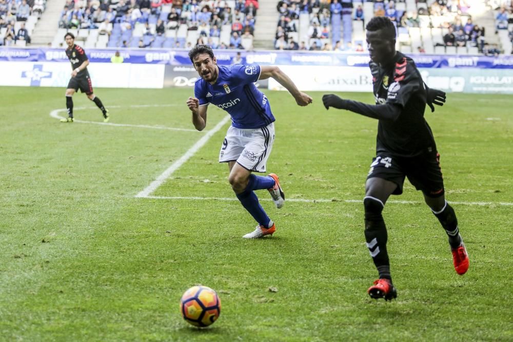 El partido entre el Real Oviedo y el Nástic de Tarragona, en imágenes