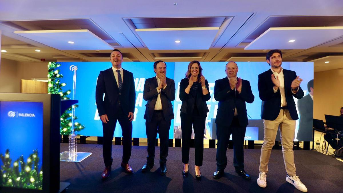 Vicent Mompó, Juanfran Pérez Llorca, Mª José Catalá, Miguel Tellado y Juan Carlos Caballero en la cena de Navidad del PP de este jueves