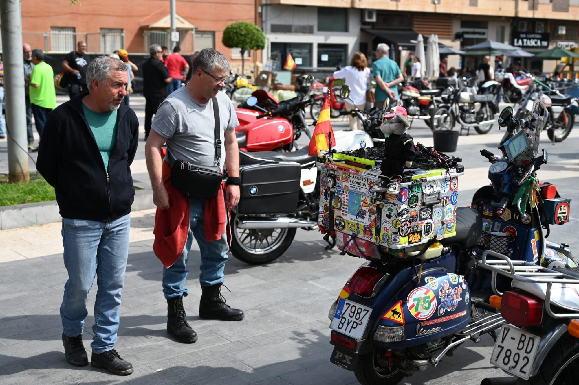 Exposición de motos clásicas y de competición en Almassora