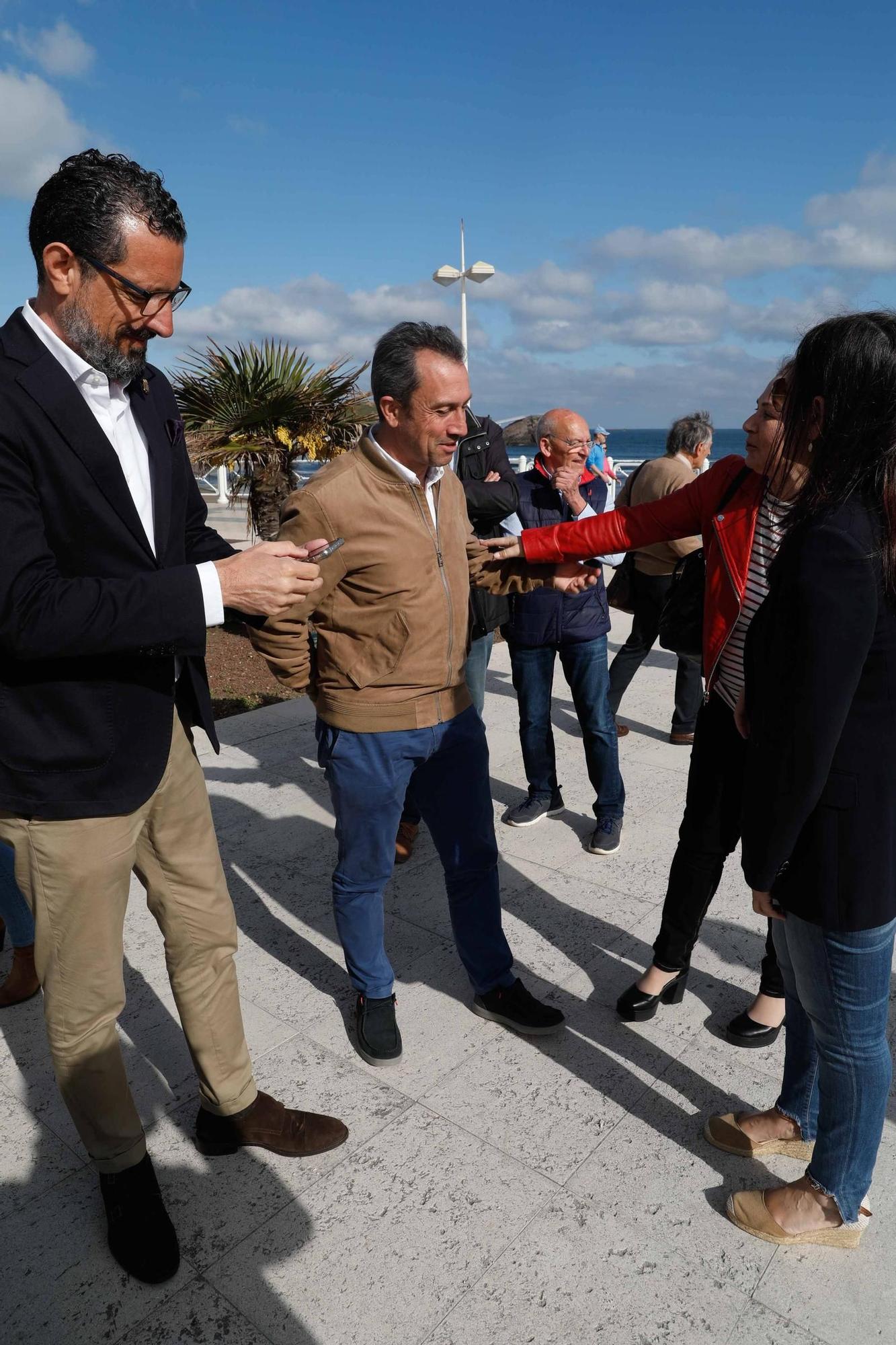 EN IMÁGENES: Así ha sido el homenaje a los cinco castrillonenses represaliados por el nazismo realizado en Salinas