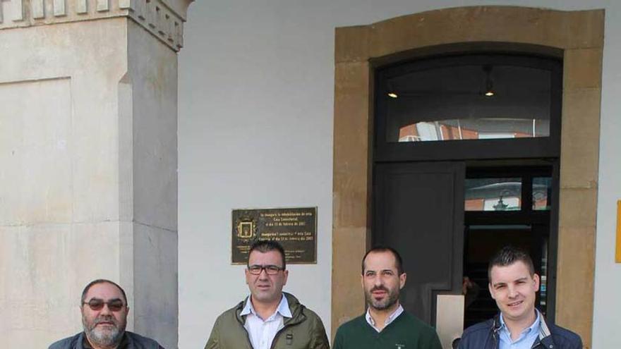 Por la izquierda, Jenaro Soto, José Manuel Baragaño, Ángel García y Alberto Díaz, en la presentación del &quot;Oktoberfest&quot;.