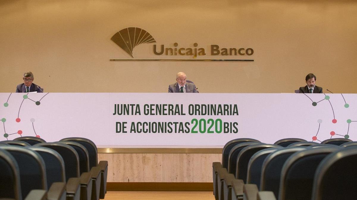 Una imagen de la junta de accionistas de este miércoles, presidida por Manuel Azuaga.
