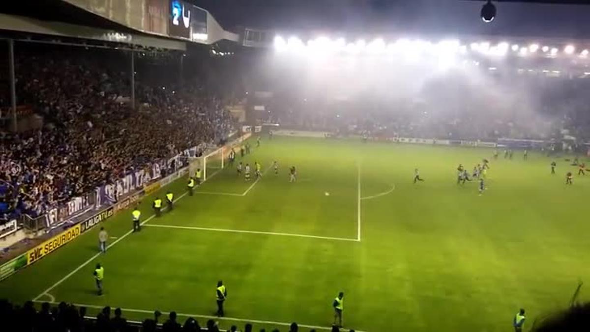 Así celebraron los jugadores del Alavés con su afición