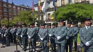 Condecoran a los agentes de la Guardia Civil de Ourense que acabaron con la explotación sexual de víctimas de trata en el club Ninfas
