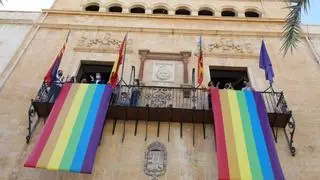 Duda resuelta: habrá bandera del Orgullo en el Ayuntamiento de Elche