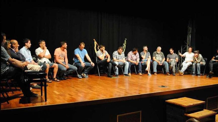 Participantes en la mesa redonda de ayer.