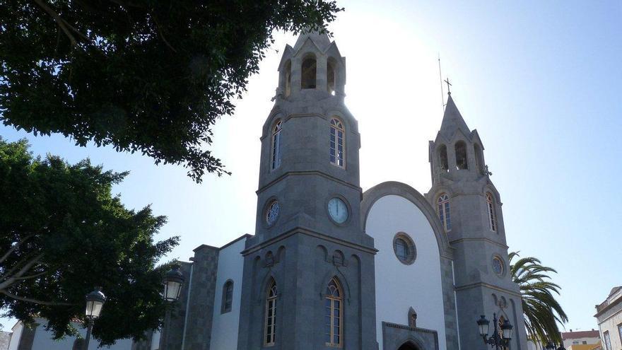 Juan Santana, el sacristán mayor de la basílica menor