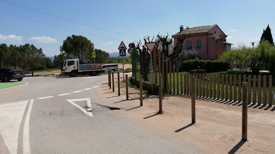 Treballs de millora i reparació als vial de l&#039;entorn de l’Agulla