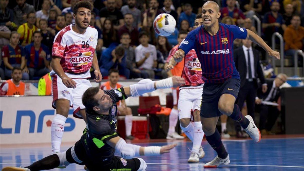 Barça Lassa y ElPozo empataron en la primera vuelta en el Palau (3-3)