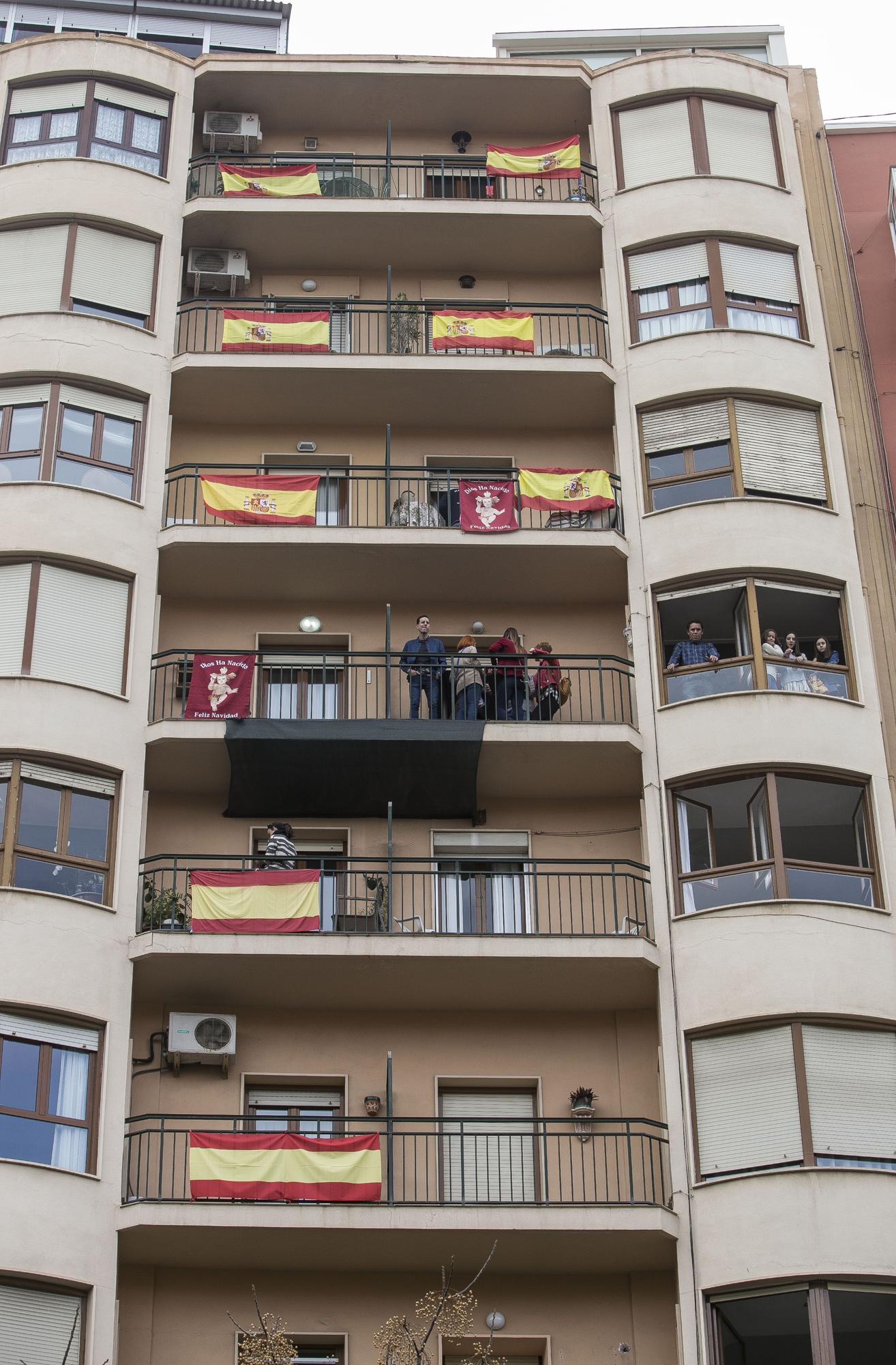 Así fueron las últimas mascletás celebradas en luceros en Nochevieja