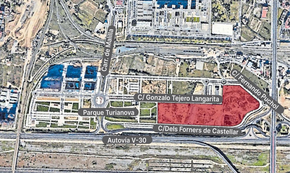 Parcela en la que se sitúa Infinity. En azul, las fincas ya construidas. Arriba, el hospital La Fe