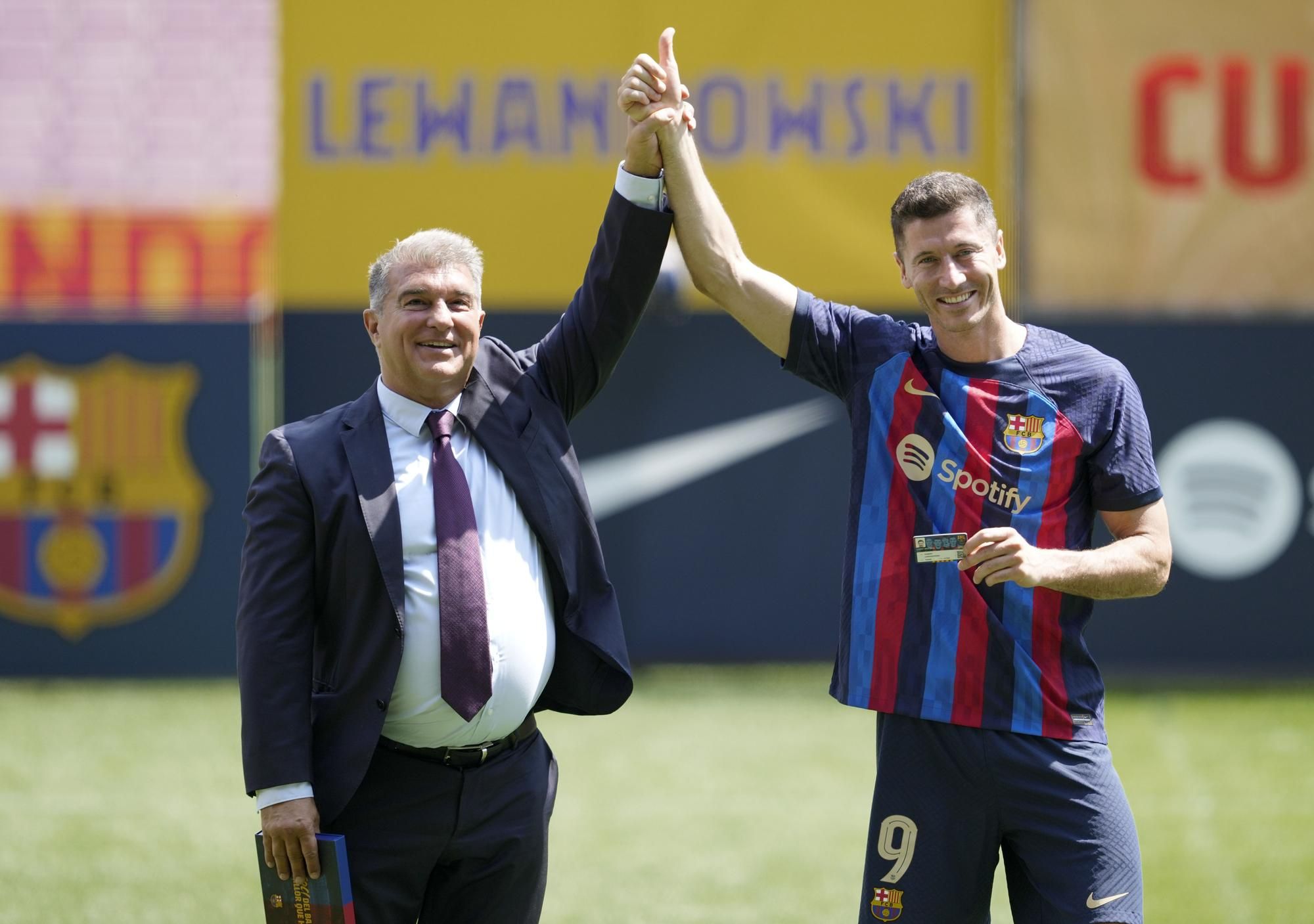 Joan Laporta y Robert Lewandowski.