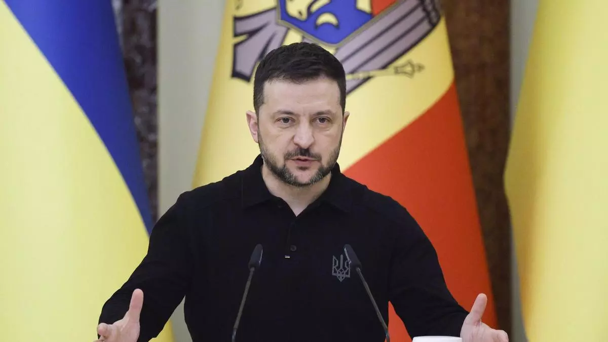 Zelenski pide ante representantes de 40 países que Rusia pague por su agresión a Ucrania