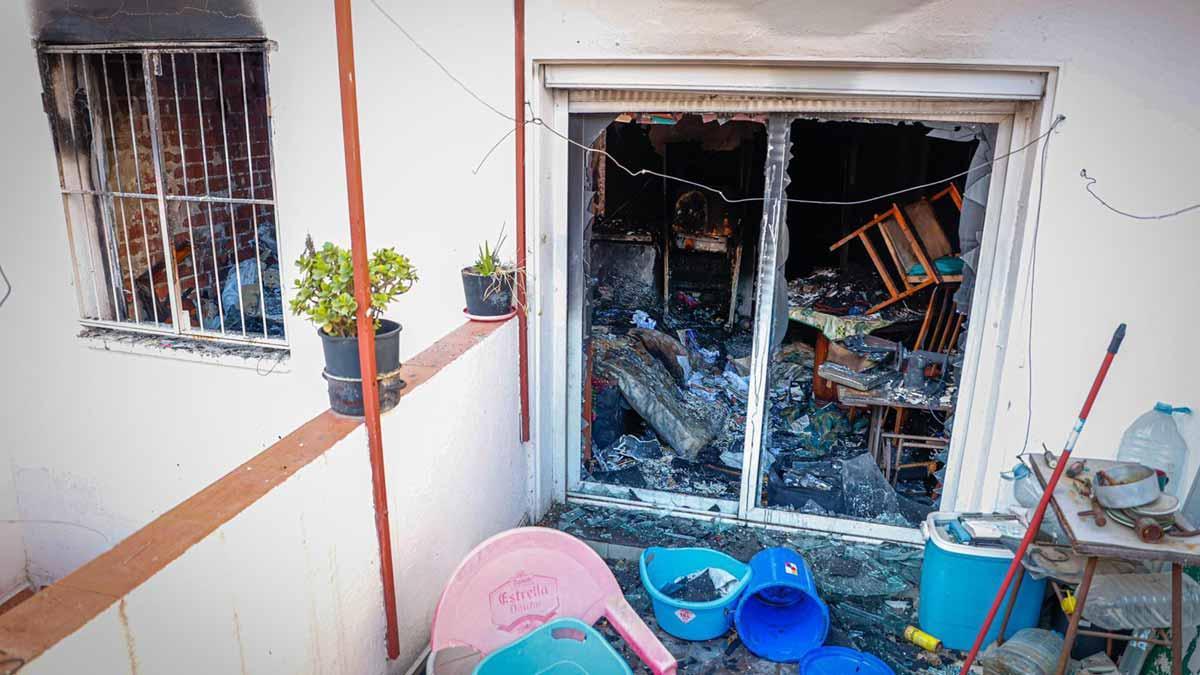 Muere un hombre en el incendio de un piso en Barcelona