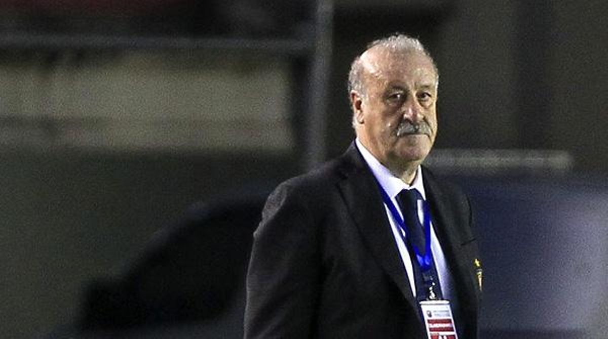 El seleccionador espanyol repassa el partit contra Panamà.