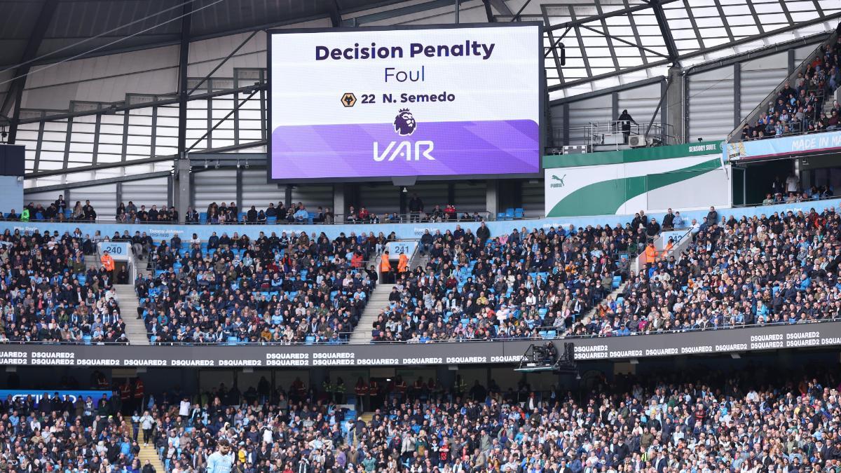 ¡La Premier decide mantener el VAR...con alguna modificación!