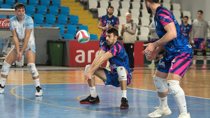 El jugador del Conqueridor Valencia Javi Monfort vuelve al septeto ideal de la Superliga