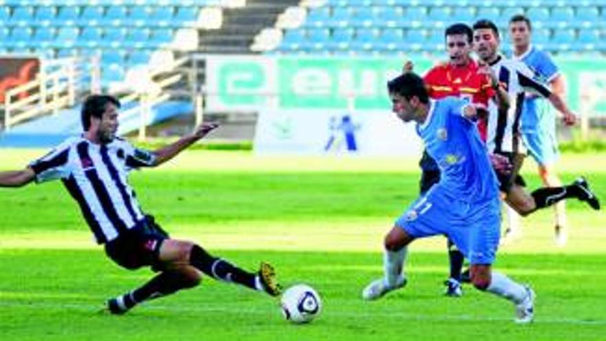 El Badajoz busca puntos vitales ante el penúltimo