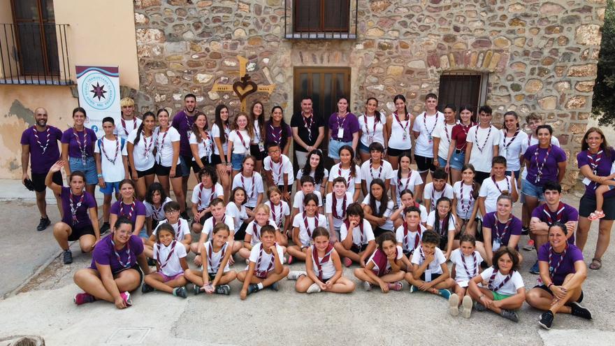 El Grupo Scout Tramuntana celebra su campamento de verano en Castellnovo