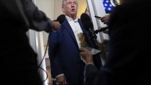 Trump exclou mòbils i ordinadors dels seus «aranzels recíprocs»