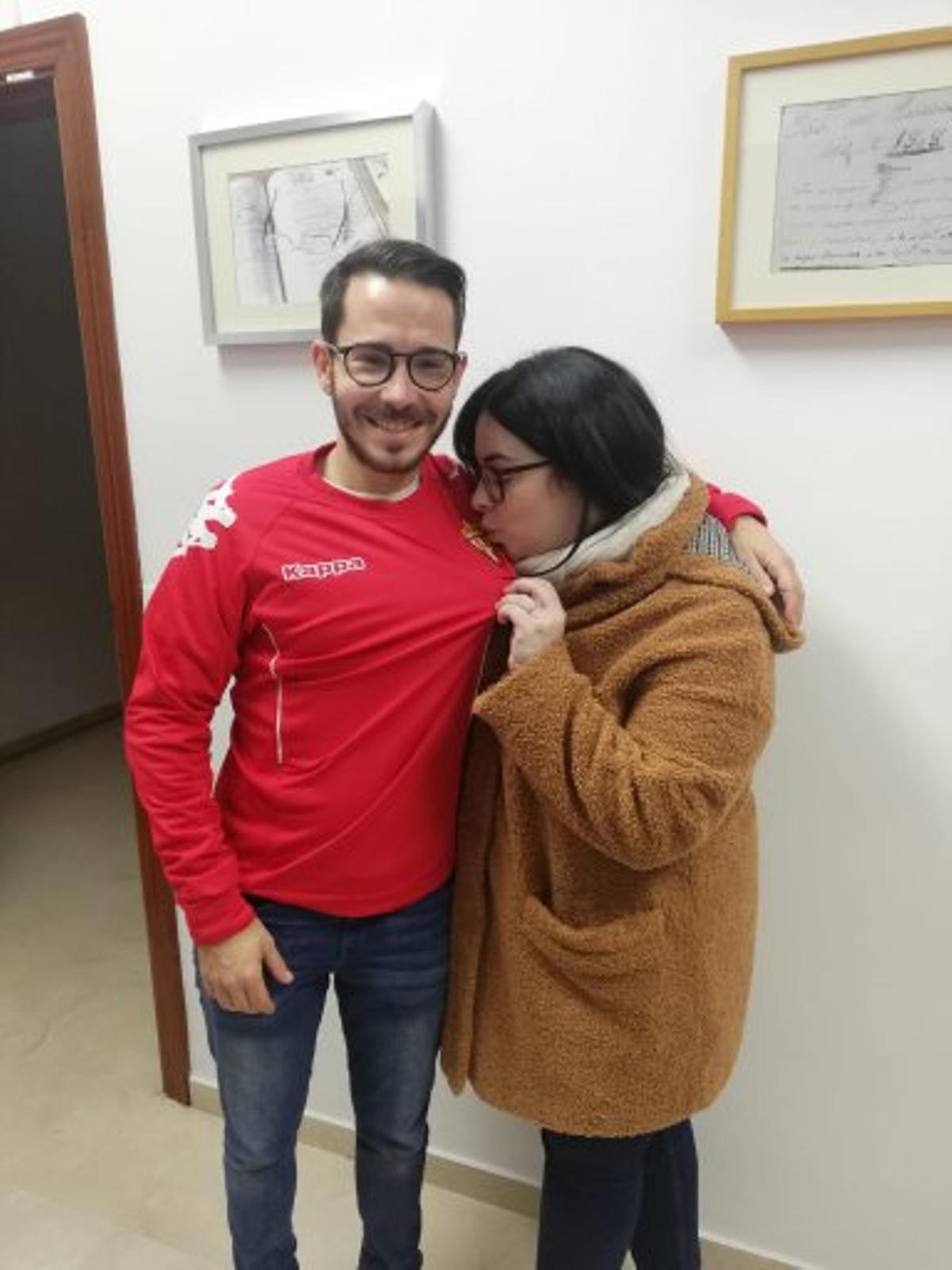 Sergio Aguilera, del Sporting, y su mujer Melania García, el día que se casaron.