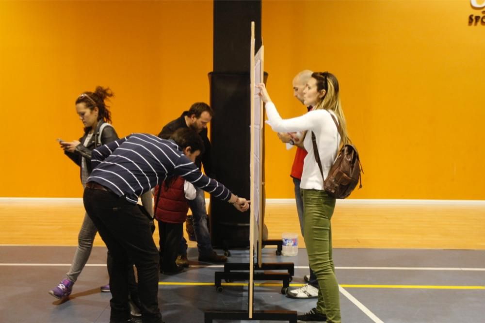 Entrega de dorsales de la Carrera de la Mujer