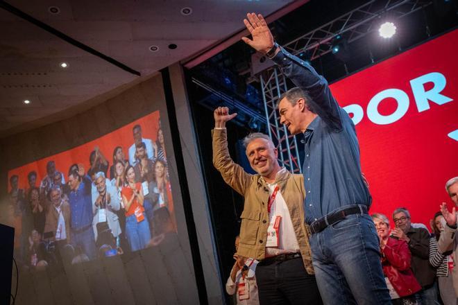 Pedro Sánchez cierra el Congreso de los socialistas canarios.