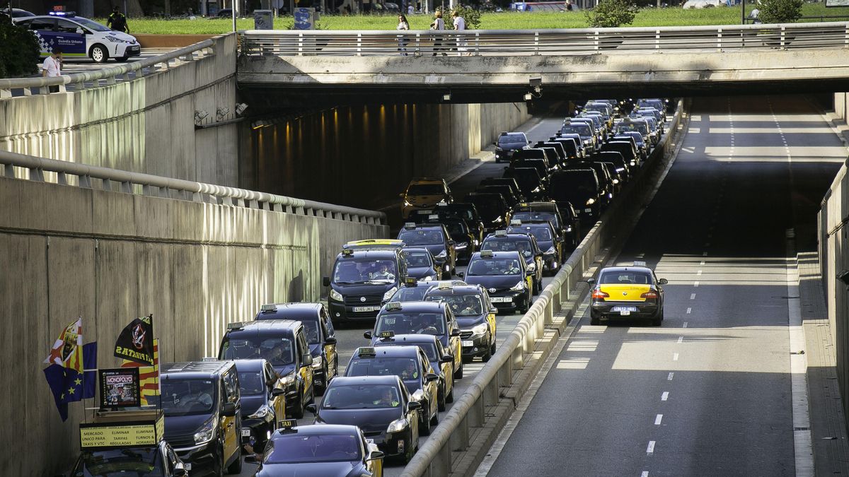 Marcha lenta de taxistas, el pasado septiembre, en este caso contra la plataforma Free Now