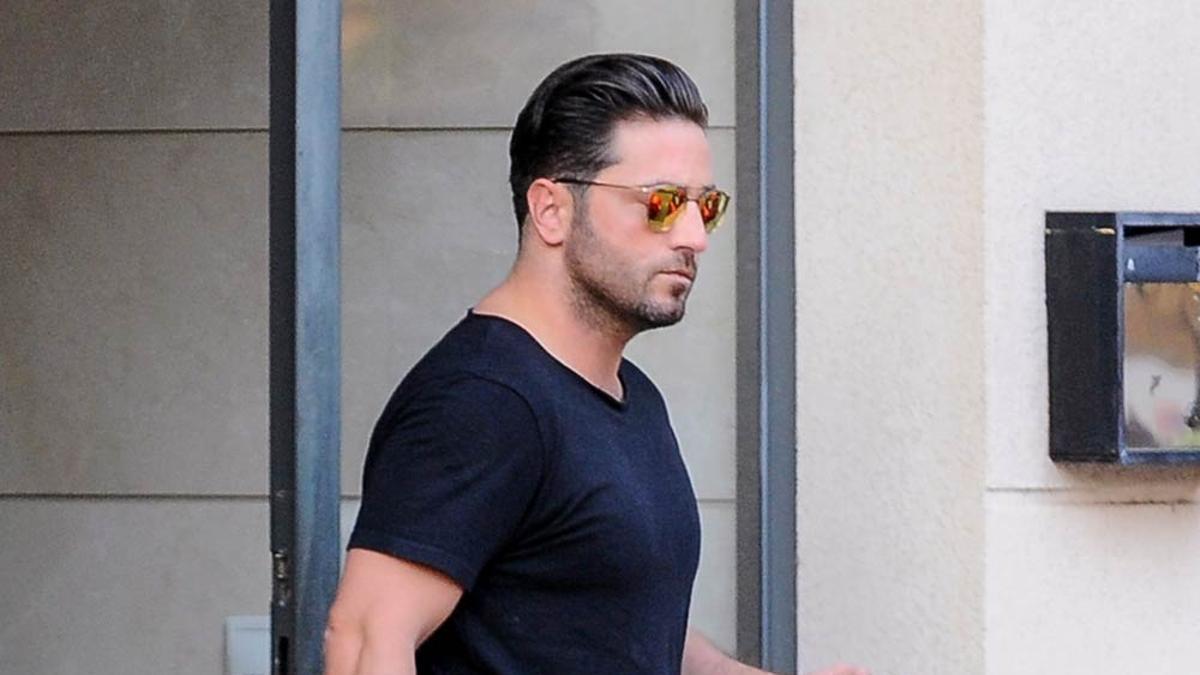 David Bustamante niega su romance con Ares Teixidó