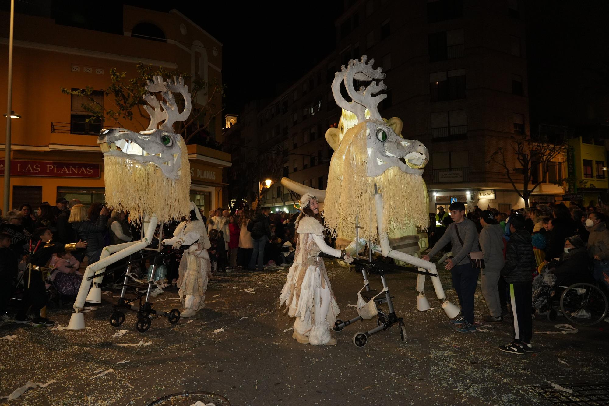 GALERÍA | El Grao de Castelló se disfraza para celebrar el Carnaval