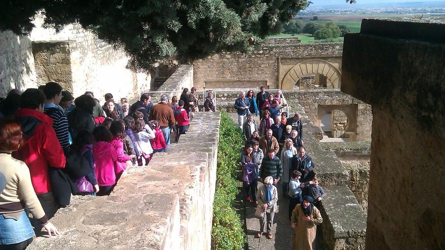 El aumento de visitas turísticas a Medina Azahara obliga a intervenir para proteger el recorrido