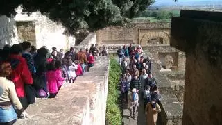 El aumento de visitas turísticas a Medina Azahara obliga a intervenir para proteger el recorrido