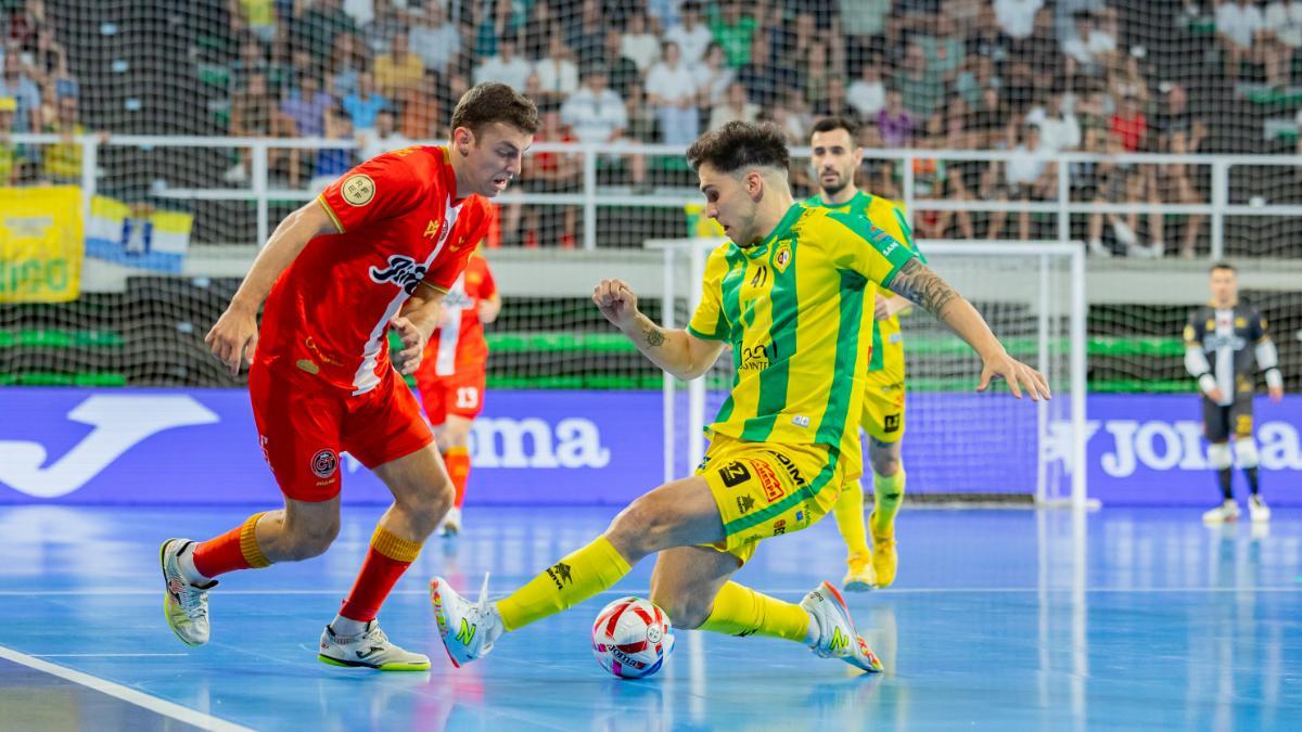 Mati Rosa se cruza ante Gon Castejón