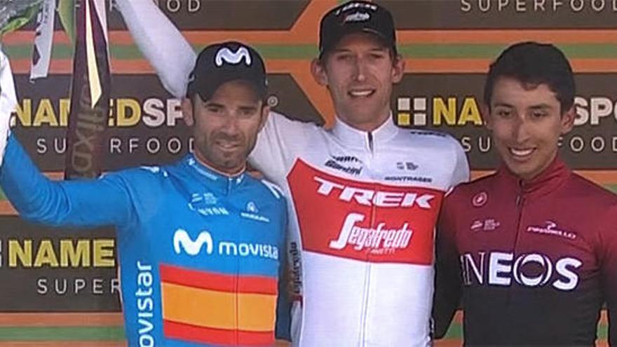 Valverde, en el podio con Molema y Bernal.