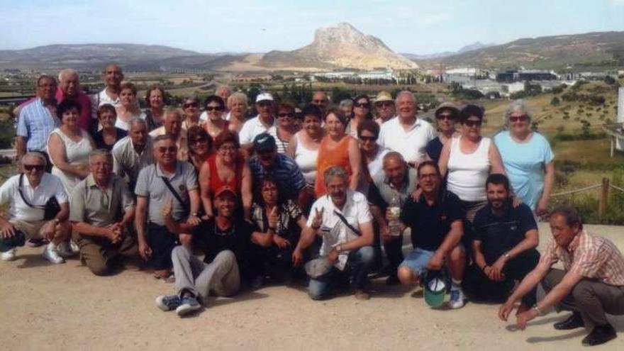 Un grupo de zamoranos, en un viaje del Club de los 60.