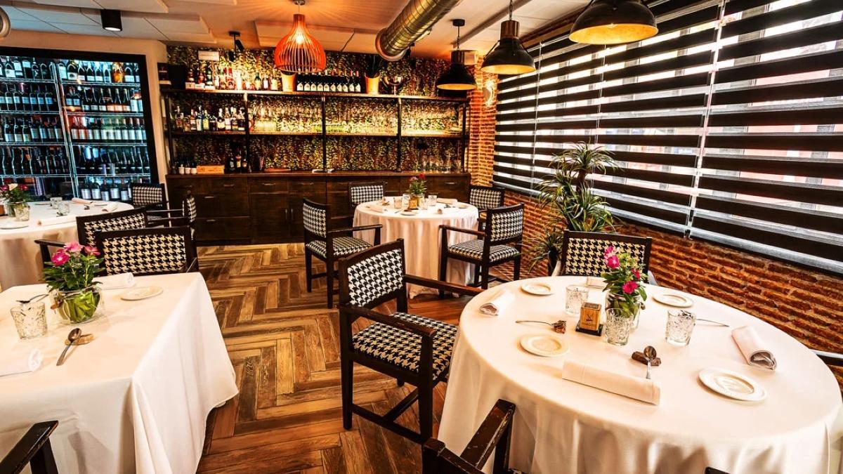 El restaurante Versátil, en Zarza de Granadilla.