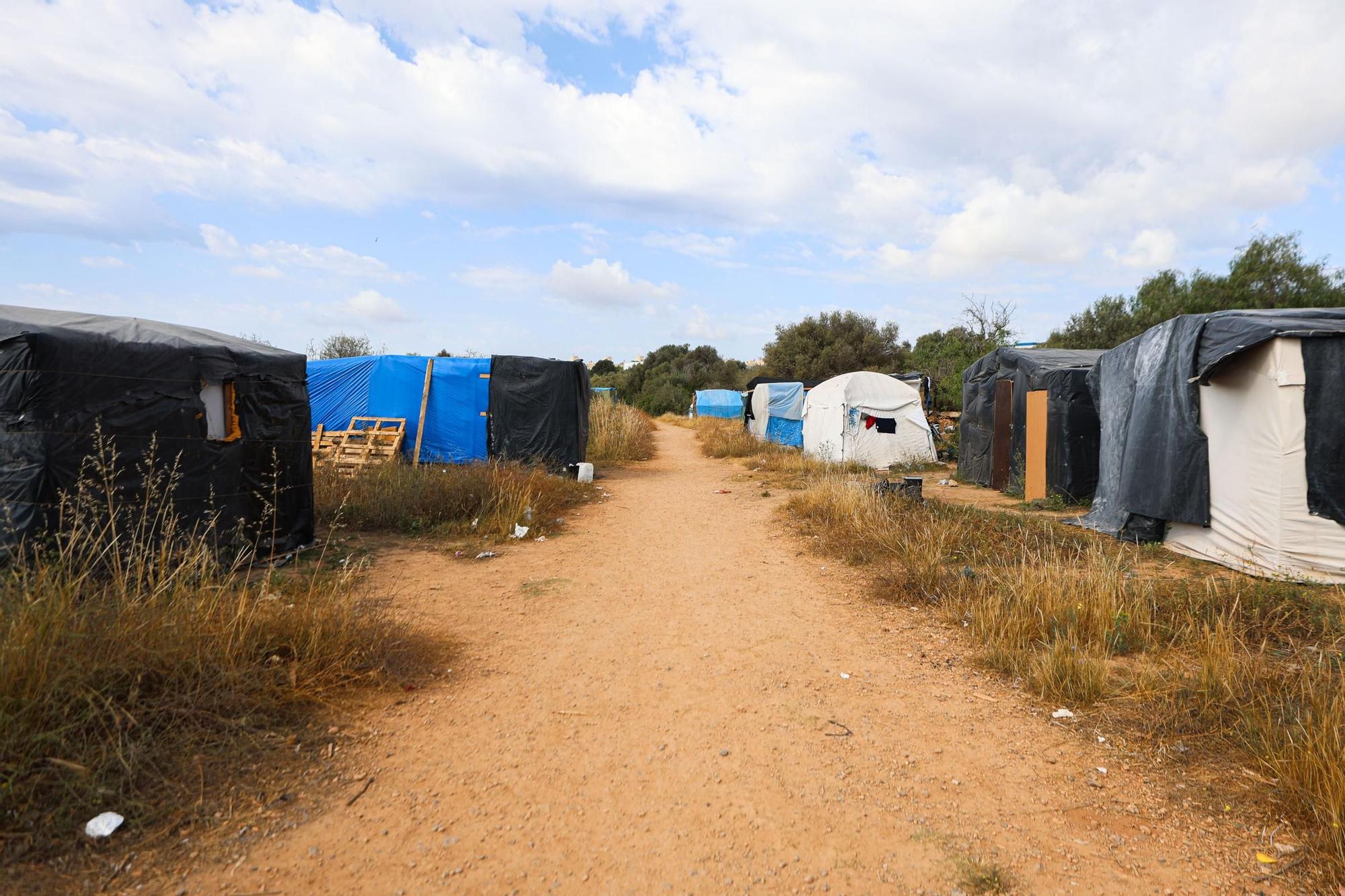 Poblado chabolista en la zona del recinto ferial de Ibiza