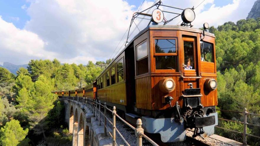 Historischer Zug: Der &quot;Rote Blitz&quot; fährt ab 1. März wieder von Palma de Mallorca nach Sóller