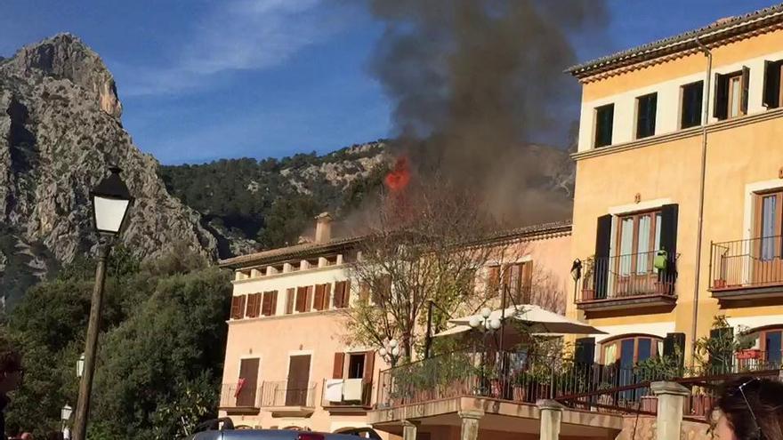 Incendio en una casa de la antigua fábrica de tejidos de Bunyola