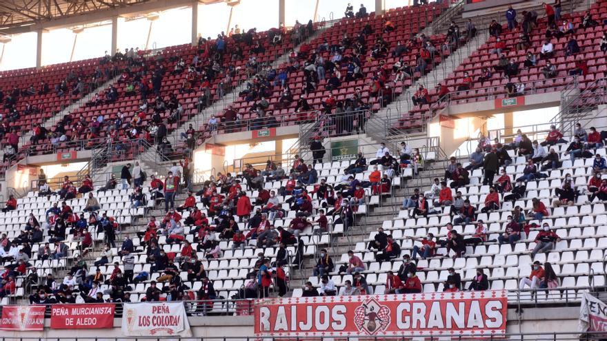 Imagen del partido de la primera vuelta entre el Real Murcia y el UCAM Murcia.