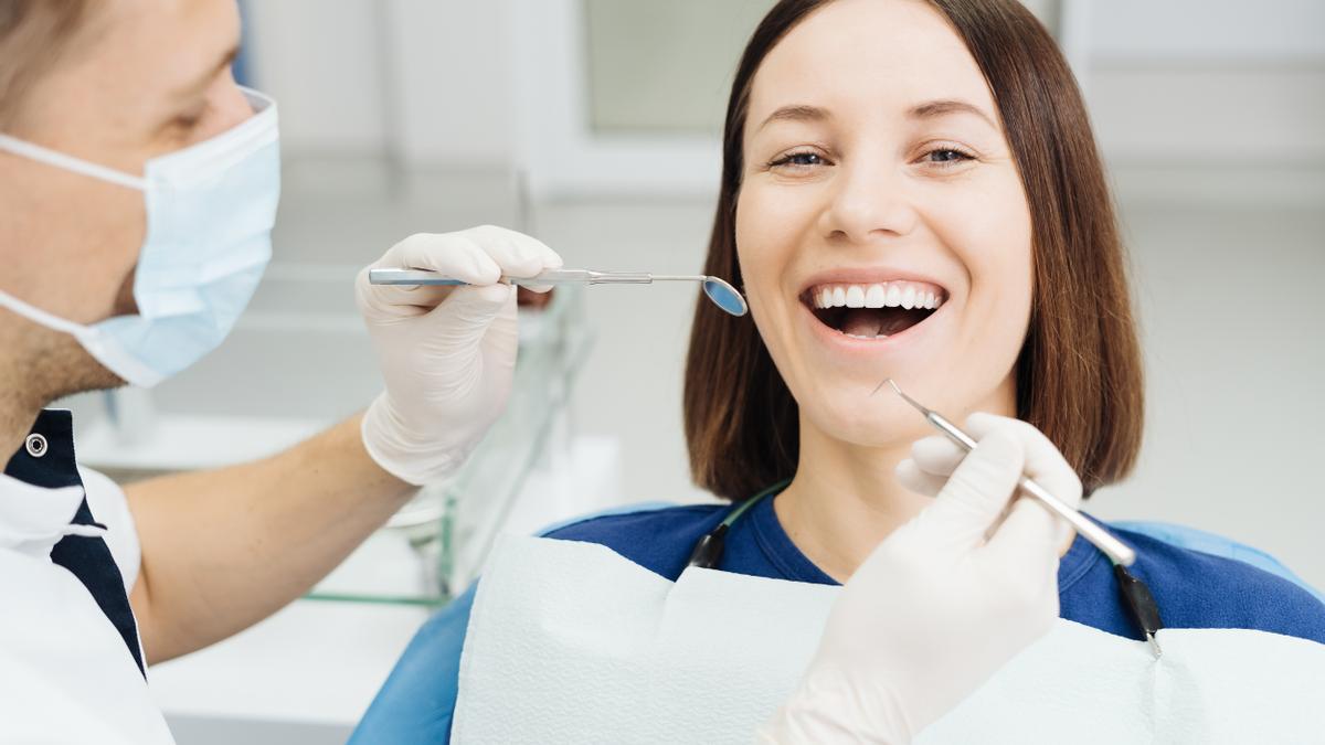 Exija que sus tratamientos preventivos se los realice su higienista dental.