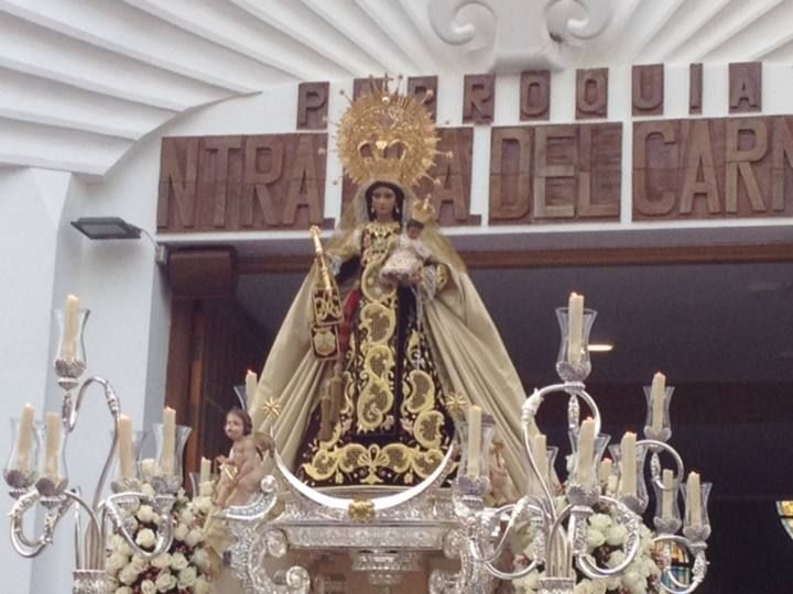 Salida de la procesión de la Virgen del Carmen en Fuengirola