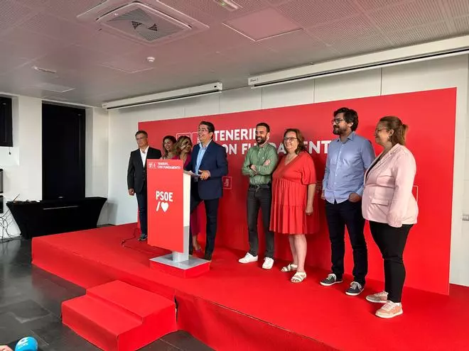 Las elecciones generales dilatan posibles pactos del PSOE en el Cabildo de Tenerife
