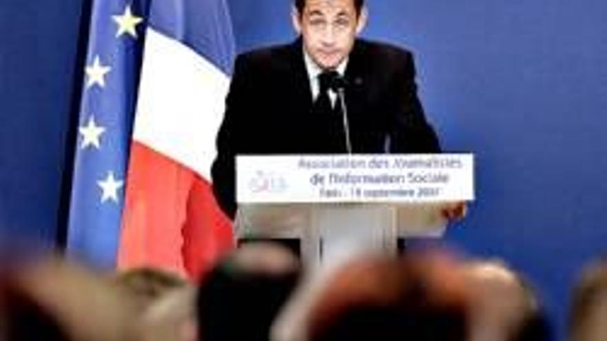 Sarkozy apela al diálogo social para aprobar unas reformas &quot;inevitables&quot;